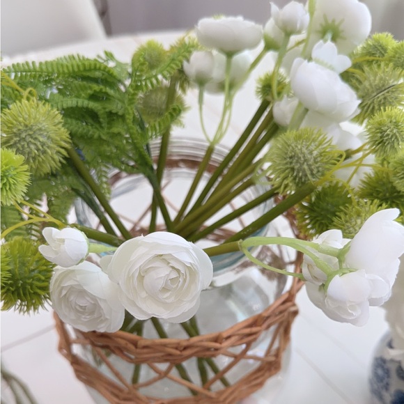 Artificial Olive Branch Spray with Realistic Green Leaves and Dark Olive Berries - Picture 3 of 4